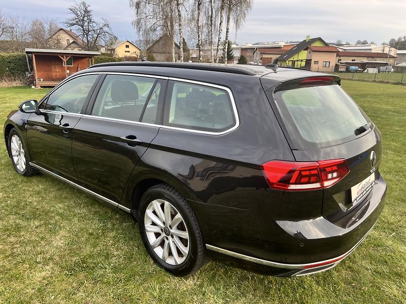 Volkswagen Passat 1.4GTE 160KW,TZ,2xALU,1MAJ - fotka 5 z 48