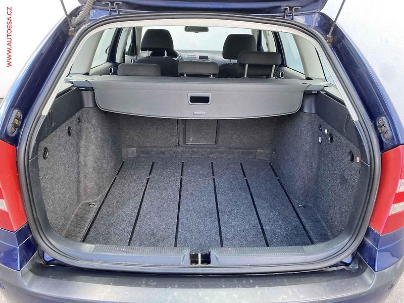 Škoda Octavia (2007) 1.9TDi, AC, výhřev sed - fotka 7 z 17