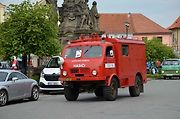 Veteránský závod odstartoval ve Velvarech na náměstí. Cíl byl na náměstí ve Slaném.