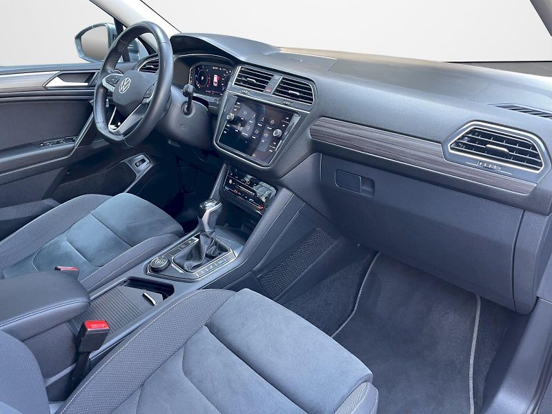Volkswagen Tiguan Allspace (2023) 2.0 TDI 110 kW 4MOTION DSG Ele - fotka 21 z 34