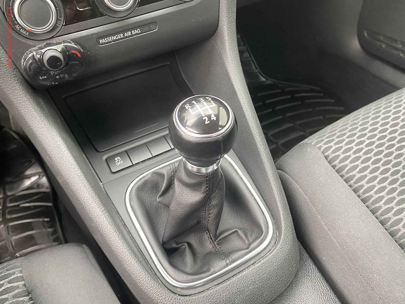 Volkswagen Golf (2011) 1.2TSi, ČR, AC - fotka 16 z 17