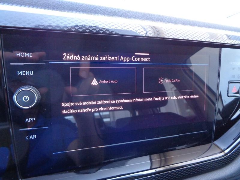 Volkswagen Polo 1.0 TSI LIFE - fotka 18 z 27