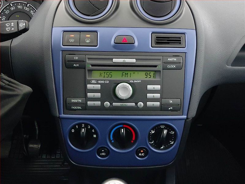 Ford Fiesta (2008) 1.3 i, nová STK, jezdí výborně - fotka 12 z 14