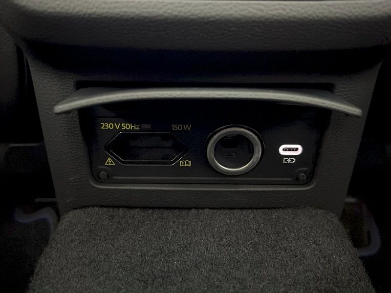 Volkswagen Arteon (2024) R 2.0 TSI 235kW 4Motion DSG - fotka 33 z 38
