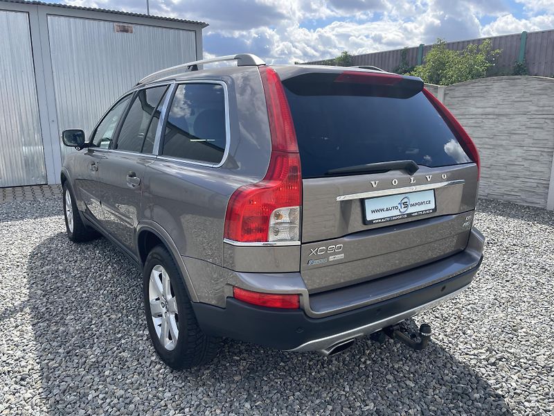 Volvo XC90 2.5TDi D5 200PS AWD R-DESIGN!! - fotka 38 z 180
