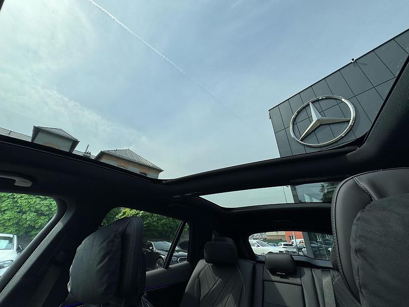Mercedes-Benz EQS (2024) 500 4MATIC Electric Art - fotka 30 z 39