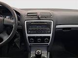 Škoda Octavia (2011) 1.9 TDI, po STK, slušný stav - náhled 12
