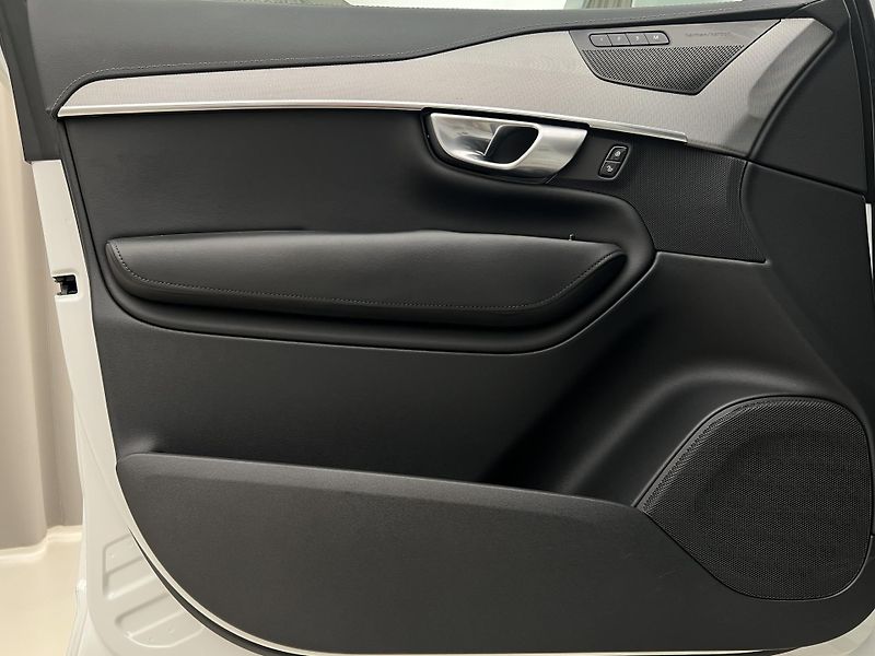 Volvo XC90 B5 AWD BRIGHT PLUS AUT 7 MÍST - fotka 7 z 49