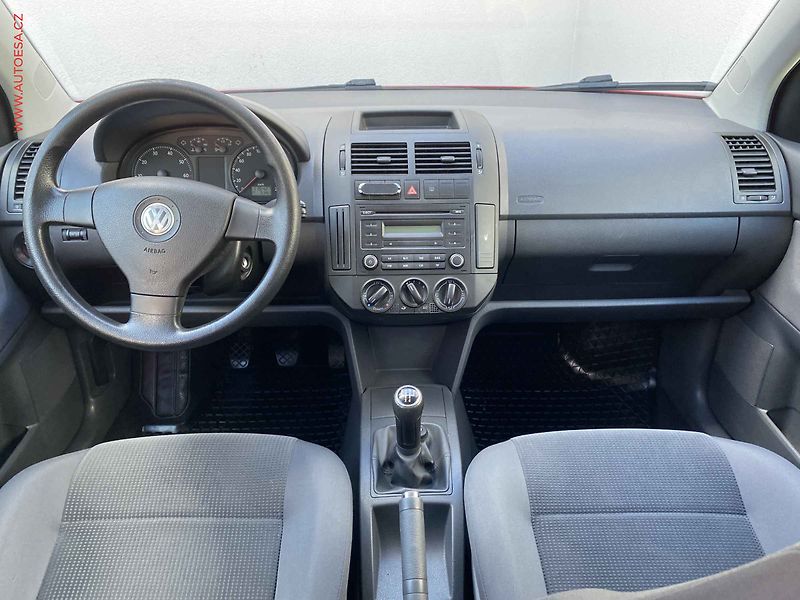 Volkswagen Polo (2008) 1.2 HTP, 2.maj,ČR, AC, tempo - fotka 8 z 17
