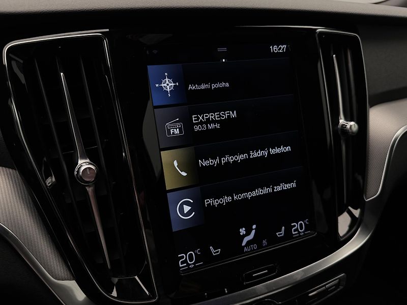 Volvo V60 T4 R-DESIGN AUT - fotka 31 z 47