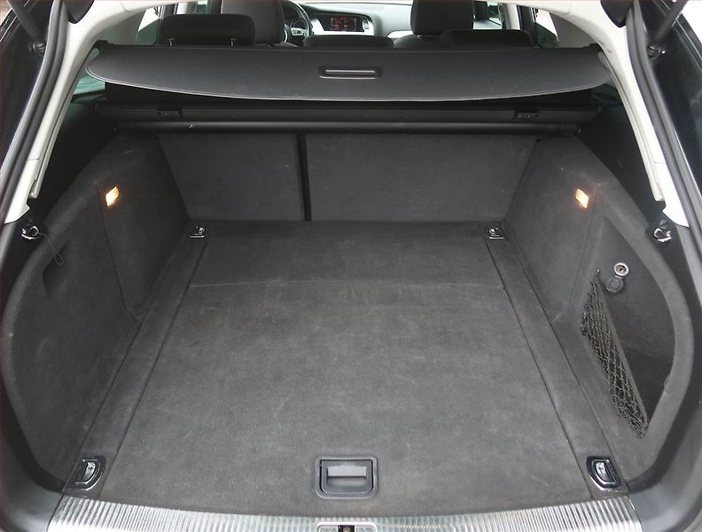Audi A4 (2010) 3.0 TDI, 4X4, Automat - fotka 14 z 19