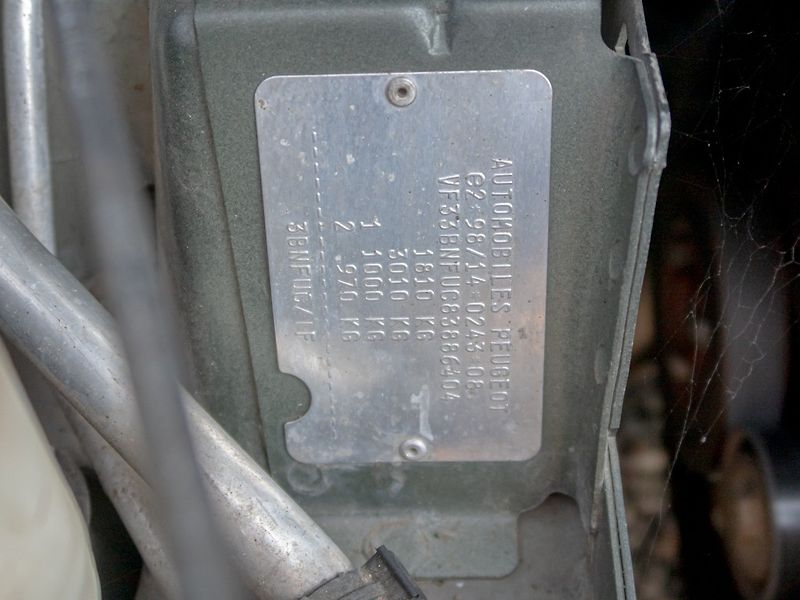 Peugeot 307 (2005) 1.6i 16V 80KW – KABRIO - fotka 38 z 39