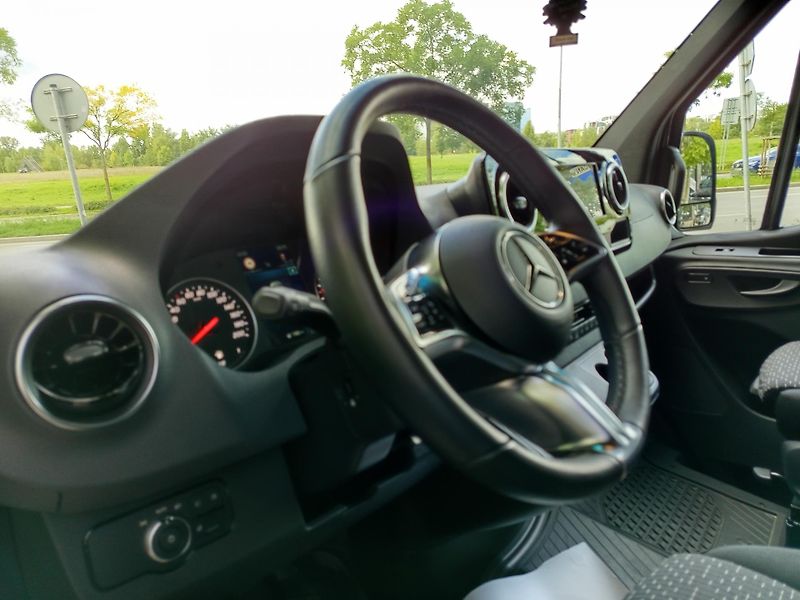 Mercedes-Benz Sprinter (2024) 319 CDI, 4x4, Tourer Select - fotka 11 z 29