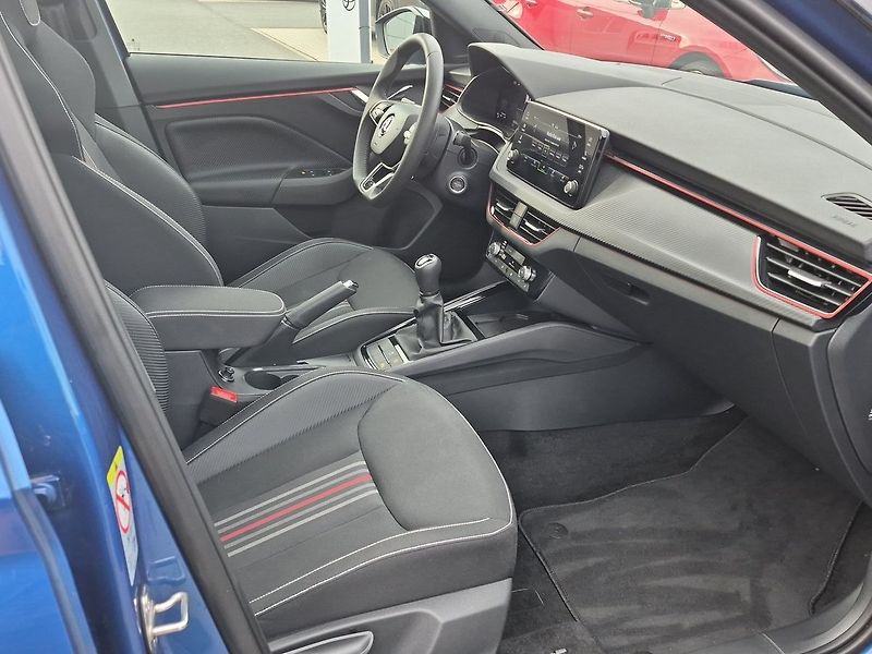 Škoda Kamiq Monte Carlo  1,5 TSI 110 kW - fotka 11 z 28