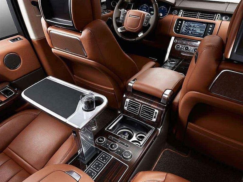 Range Rover s prodlouženým rozvorem.