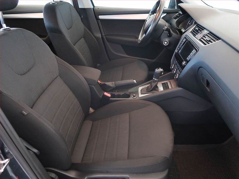 Škoda Octavia (2016) 1.6 TDI, Automat, Navi - fotka 9 z 14