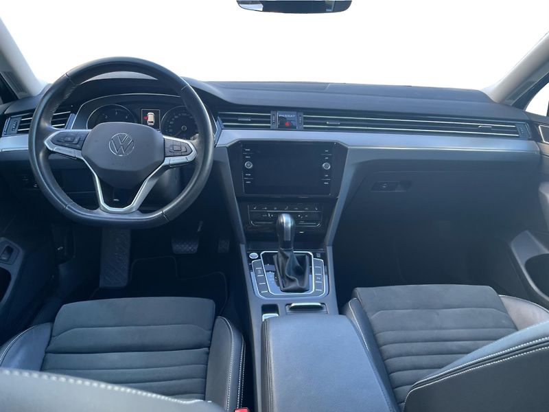 Volkswagen Passat Elegance 2.0 TDI 110 kW DSG Va - fotka 5 z 29