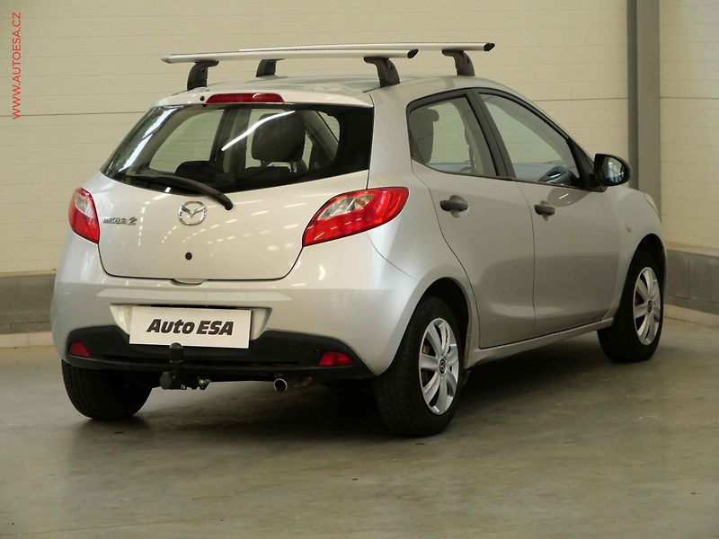 Mazda 2 (2008) 1.3 i, ČR, AC - fotka 4 z 17