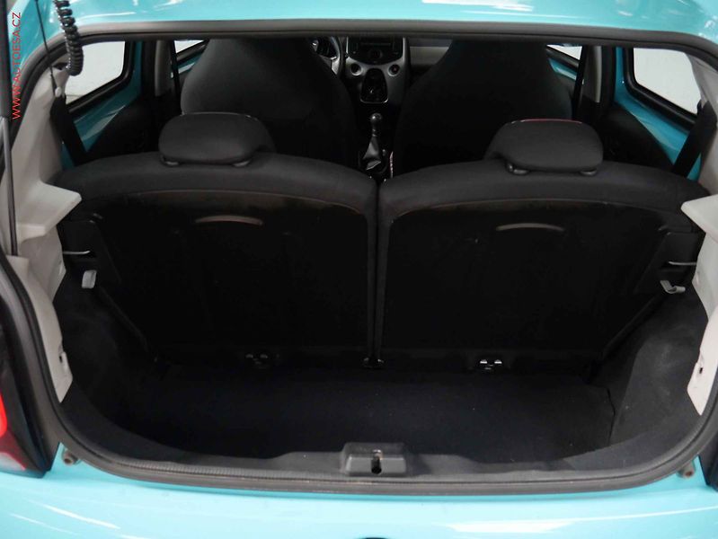 Citroën C1 (2017) 1.2i, 1.maj,ČR, Klima - fotka 7 z 16