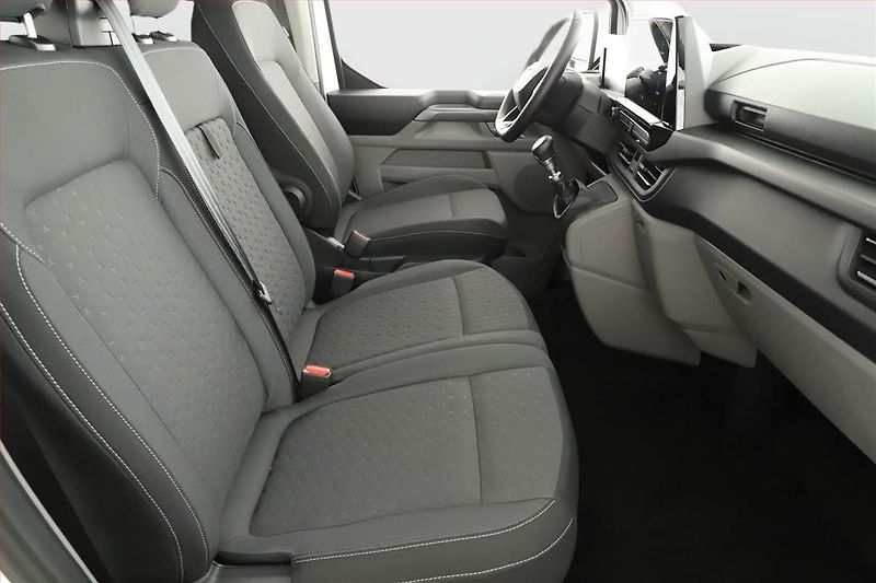 Ford Tourneo Custom (2024) 2.0 EcoBlue - fotka 7 z 21