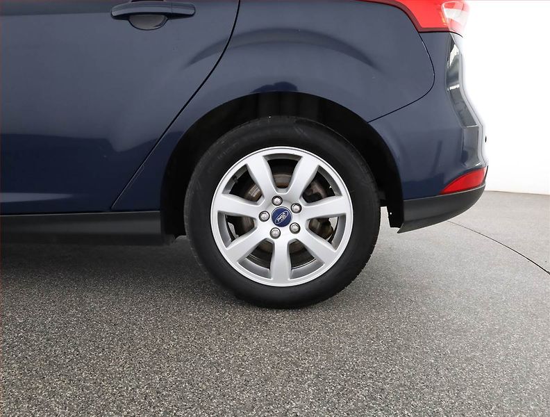 Ford Focus (2016) 1.0 EcoBoost, Tempomat - fotka 15 z 15