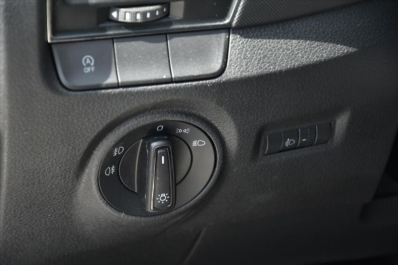 Škoda Fabia 1.0 TSI 1.MAJITEL DPH ČR - fotka 21 z 23
