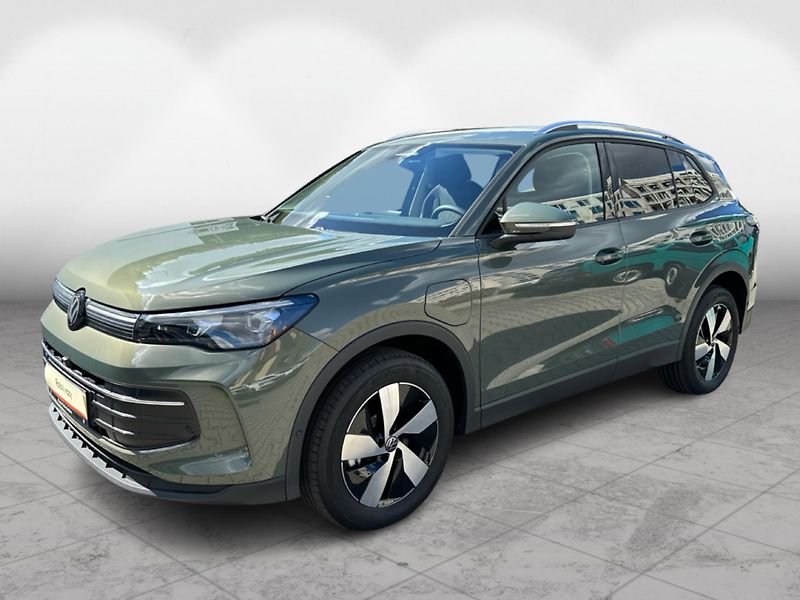 Volkswagen Tiguan People 1,5 TSI 150 kW eHybrid - fotka 1 z 24