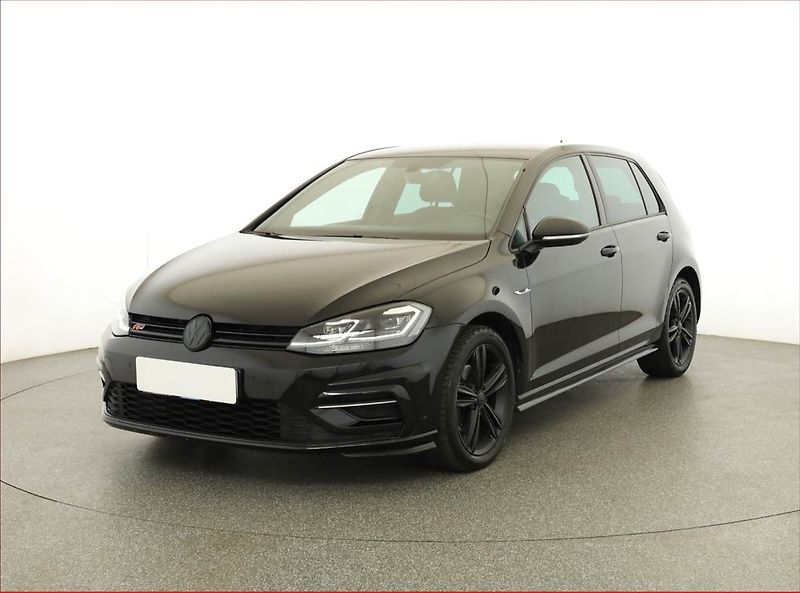 Volkswagen Golf (2017) R-Line 1.4 TSI, Automat - fotka 2 z 18