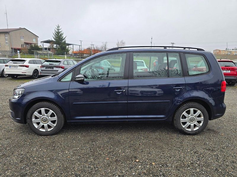 Volkswagen Touran (2013) 1.2 TSI 77KW - fotka 4 z 22