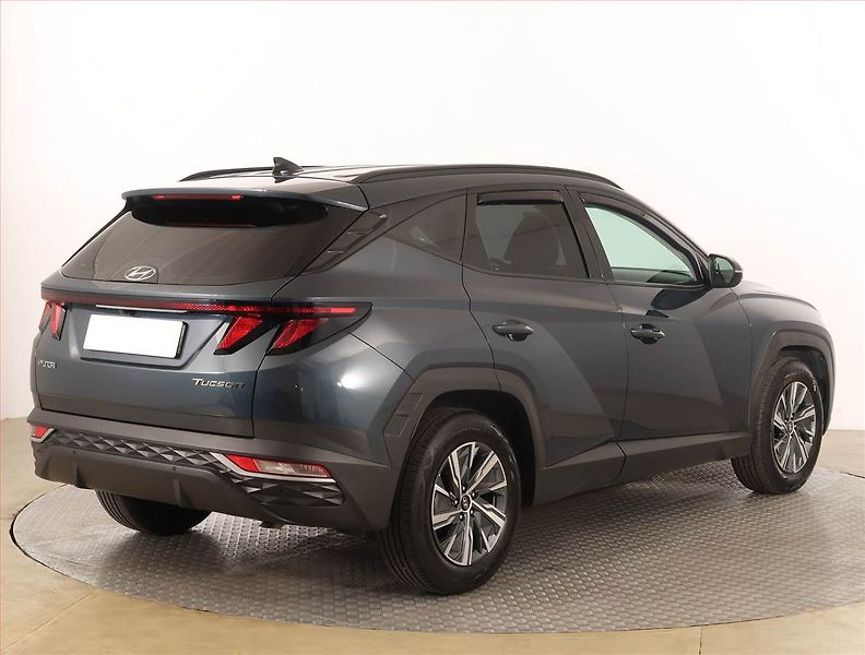 Hyundai Tucson (2021) Family 1.6 T-GDI - fotka 5 z 17