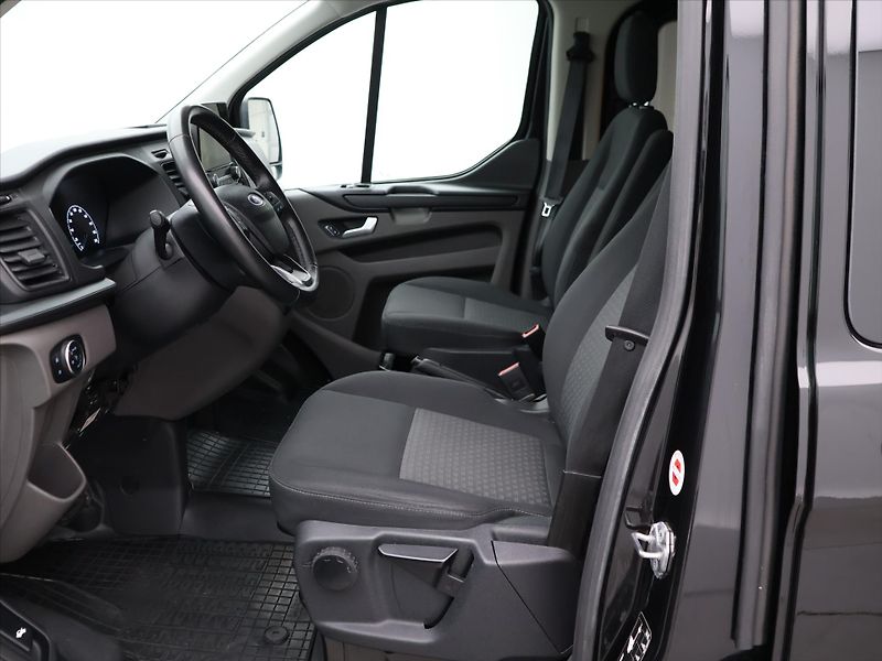 Ford Transit Custom 2.0 EB 95kW Aut. 8-Míst CZ DPH - fotka 11 z 33