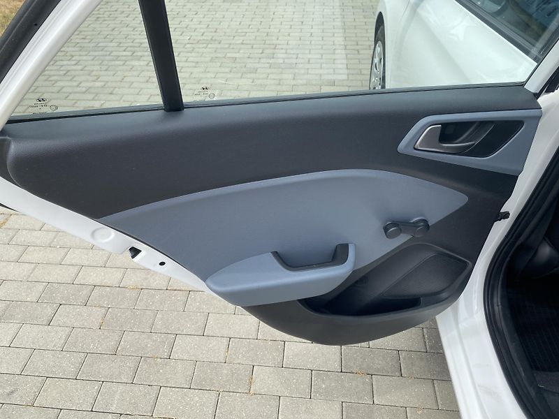 Hyundai i20 1.2i SELECT,NAJ.76TIS.KM!! - fotka 26 z 32