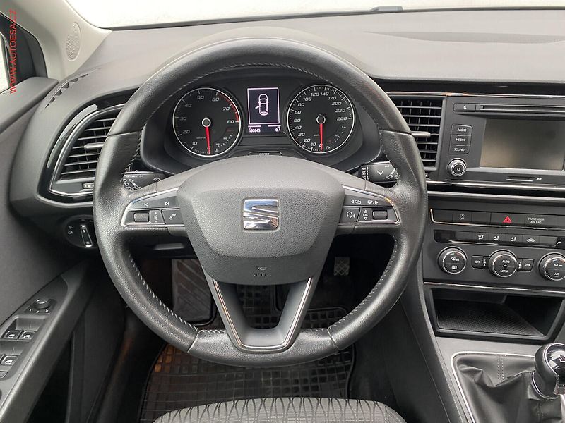 Seat Leon (2015) 1.2 TSi, Style, LED, TZ - fotka 11 z 16