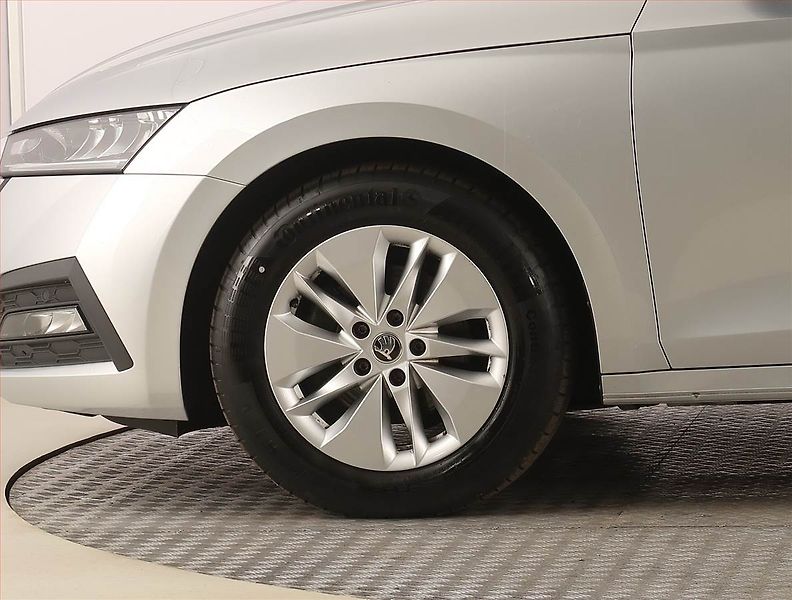 Škoda Octavia (2022) Ambition 2.0 TDI, Automat - fotka 15 z 30
