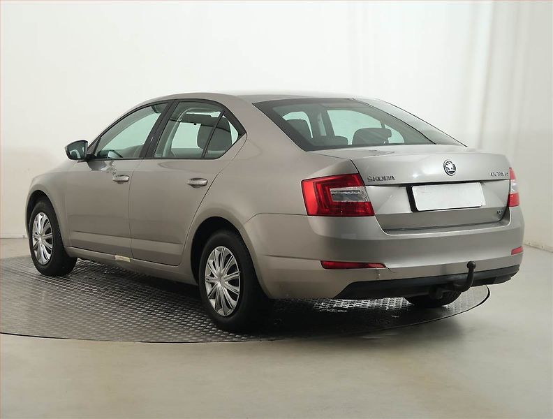 Škoda Octavia (2013) 1.2 TSI, Serv.kniha, Tempomat - fotka 4 z 13