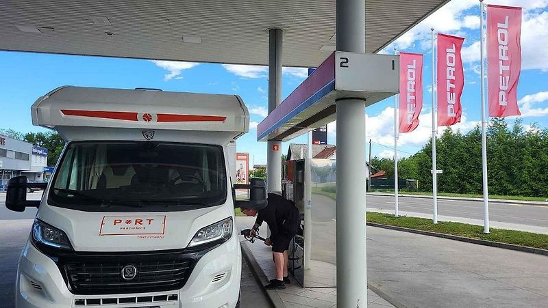 Rozkaz dněl jasně - vyhnout se slovinským dálnicím.