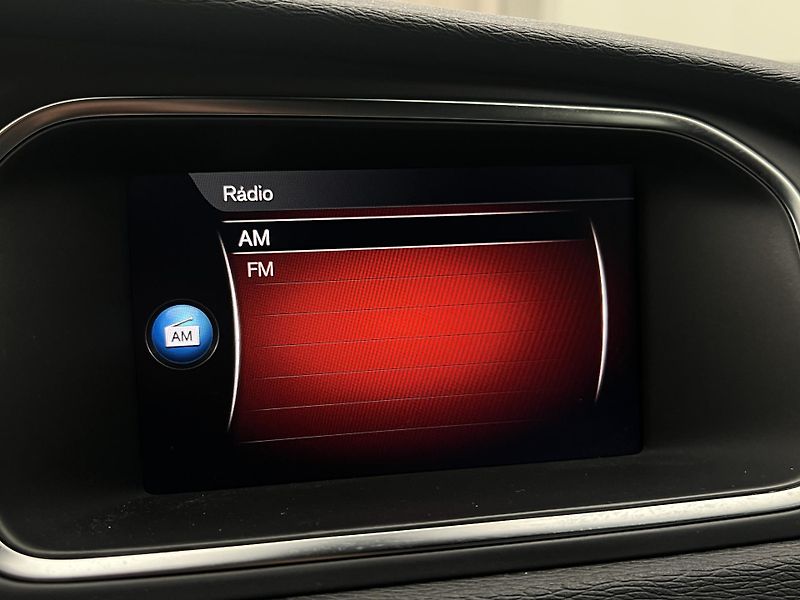 Volvo V40 CC D3 PLUS AUT - fotka 29 z 39