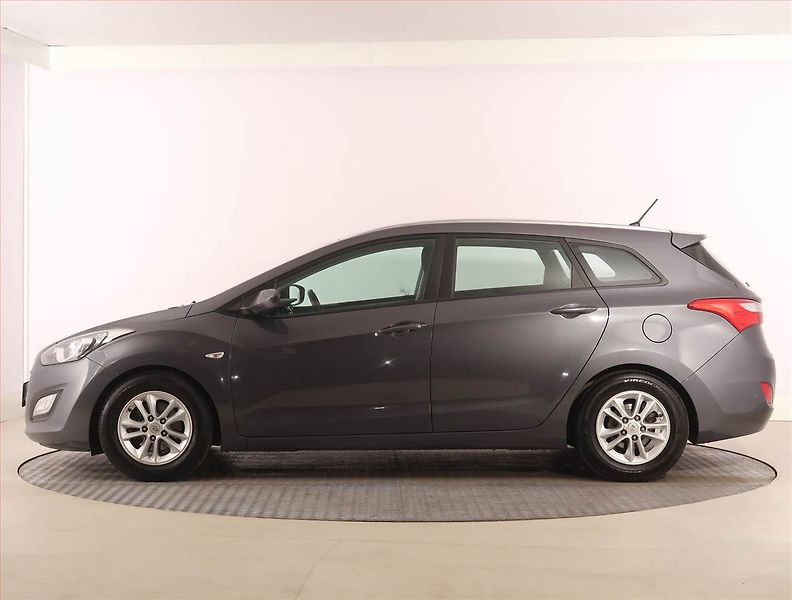 Hyundai i30 (2016) 1.6 GDI, ČR,1.maj, Tempomat - fotka 3 z 17