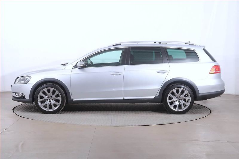 Volkswagen Passat (2012) Alltrack 2.0 TDI, 4X4 - fotka 3 z 29