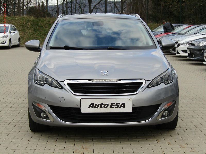 Peugeot 308 (2016) 2.0HDi, Xenon - fotka 2 z 18