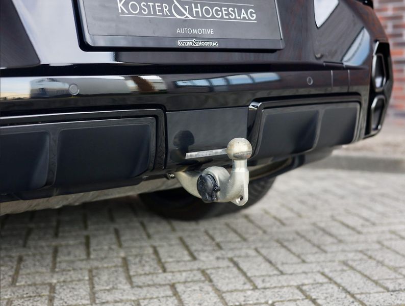 BMW XM (2023) 4.4 V8 ehybrid 480 KW - fotka 13 z 57