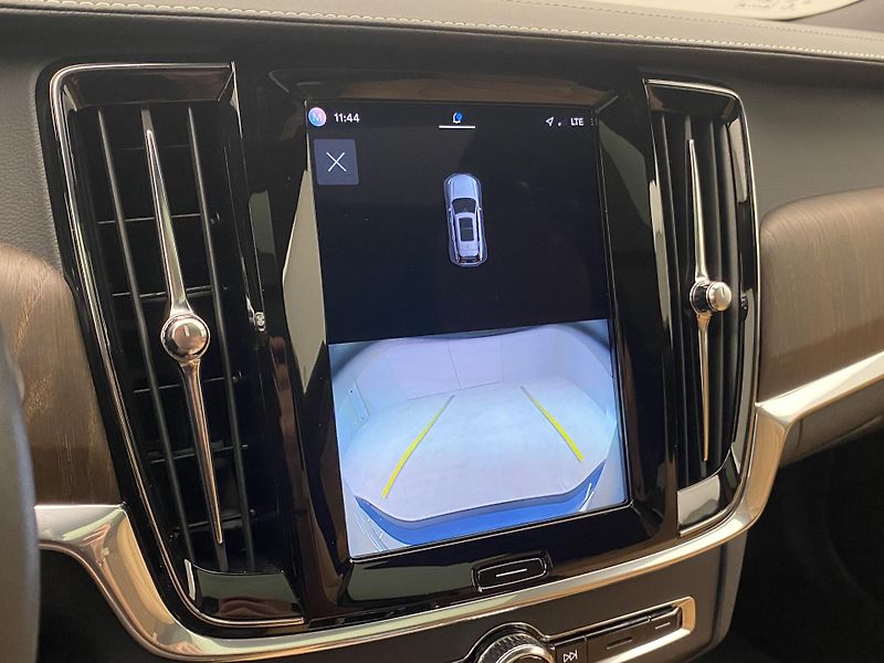Volvo V90 B4 BRIGHT PLUS AUT REZERVACE - fotka 40 z 48