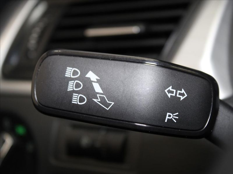 Škoda Rapid 1,2 TSi 66kW 2.maj.ČR 57tkm! - fotka 17 z 22