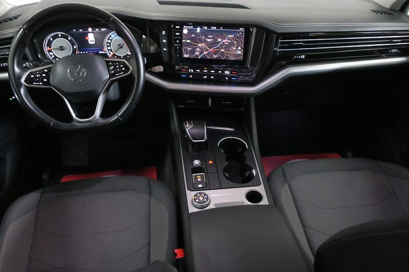 Volkswagen Touareg (2022) 3,0 TDI V6 ČR tažné 3,5t - fotka 13 z 50