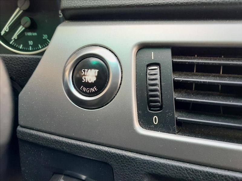 BMW Řada 3 2,0D AUTOMAT - fotka 42 z 48