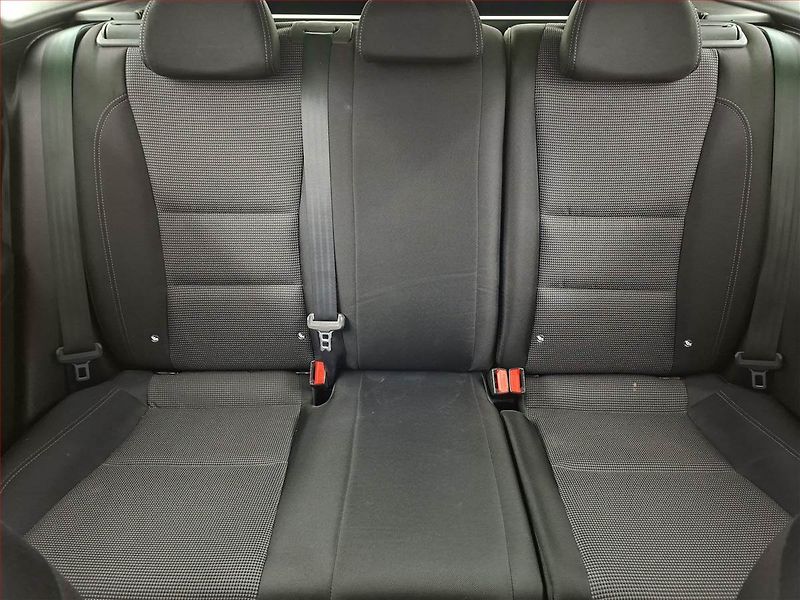 Hyundai i30 (2017) 1.6 CRDi, Tempomat - fotka 10 z 16