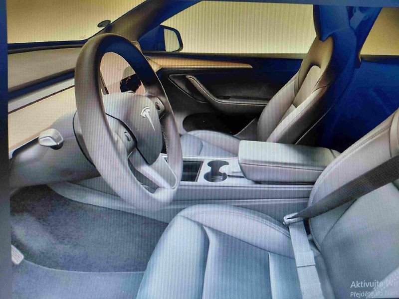 Tesla Model Y (2023) AWD Long Range     REZERVOVÁNO - fotka 7 z 10