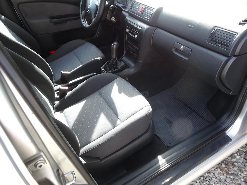 Škoda Octavia kombi 1.9 TDi Taž. zařízení - fotka 14 z 15