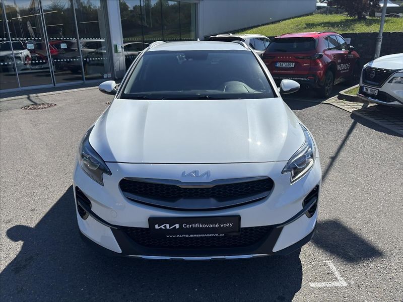 Kia XCeed 1,5 TGDi 118kW TOP ZÁRUKA KŮŽE - fotka 8 z 42