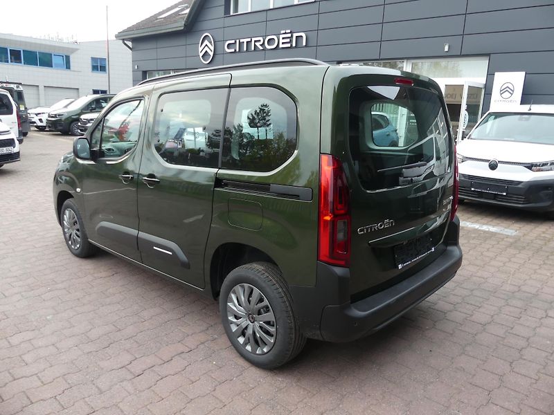 Citroën Berlingo (2026) PLUS PROFI Petrol 110k Manual - fotka 6 z 21
